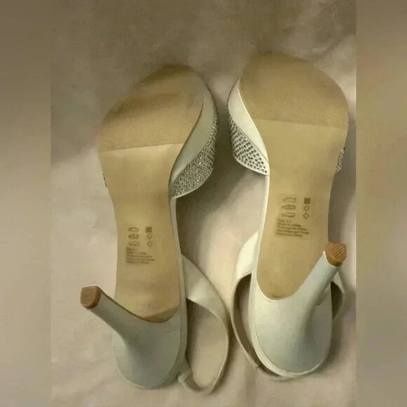 David’s Bridal Jessa Rhinestone Heels Slingback Crystal Peep Toe Womens Size 8.5 - Picture 6 of 7